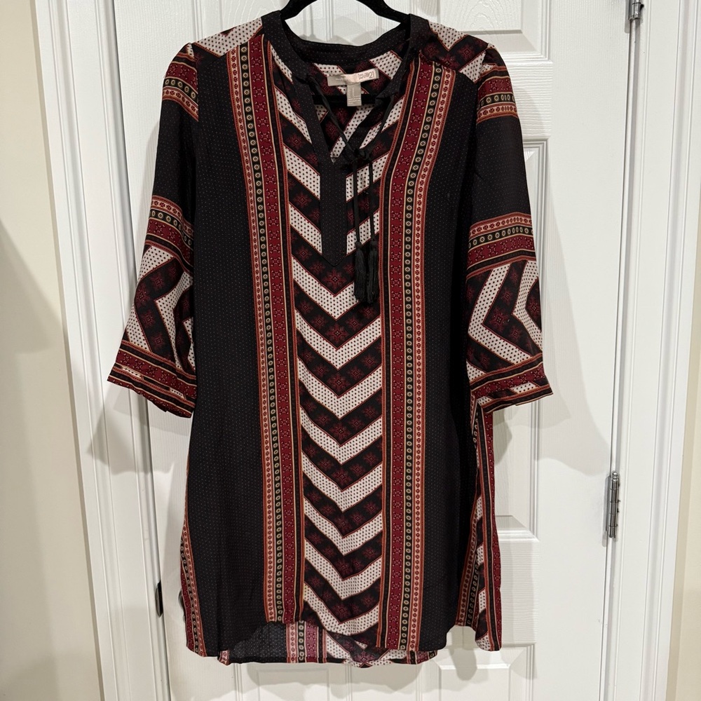 Forever 21 Black and Burgundy Geometric Tunic Dress